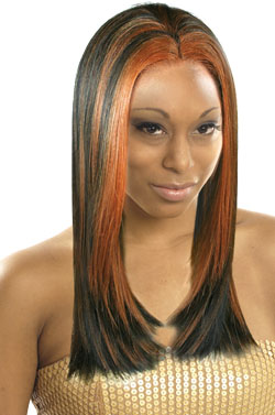 [MG21926] Larissa #WIG (1)